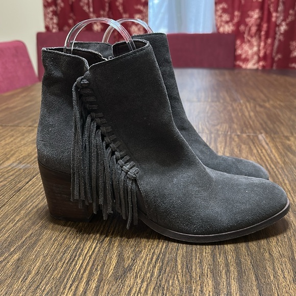 Kenneth Cole Reaction Rotini Fringe Putty Suede Women’s Booties, Size US 11 - Picture 3 of 12